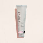 Face srcub with pomegranate extract